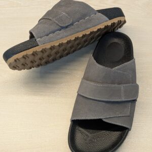 Men’s Ash-Grey Comfort Slides: Trendy Suede Sandals for Everyday Wear